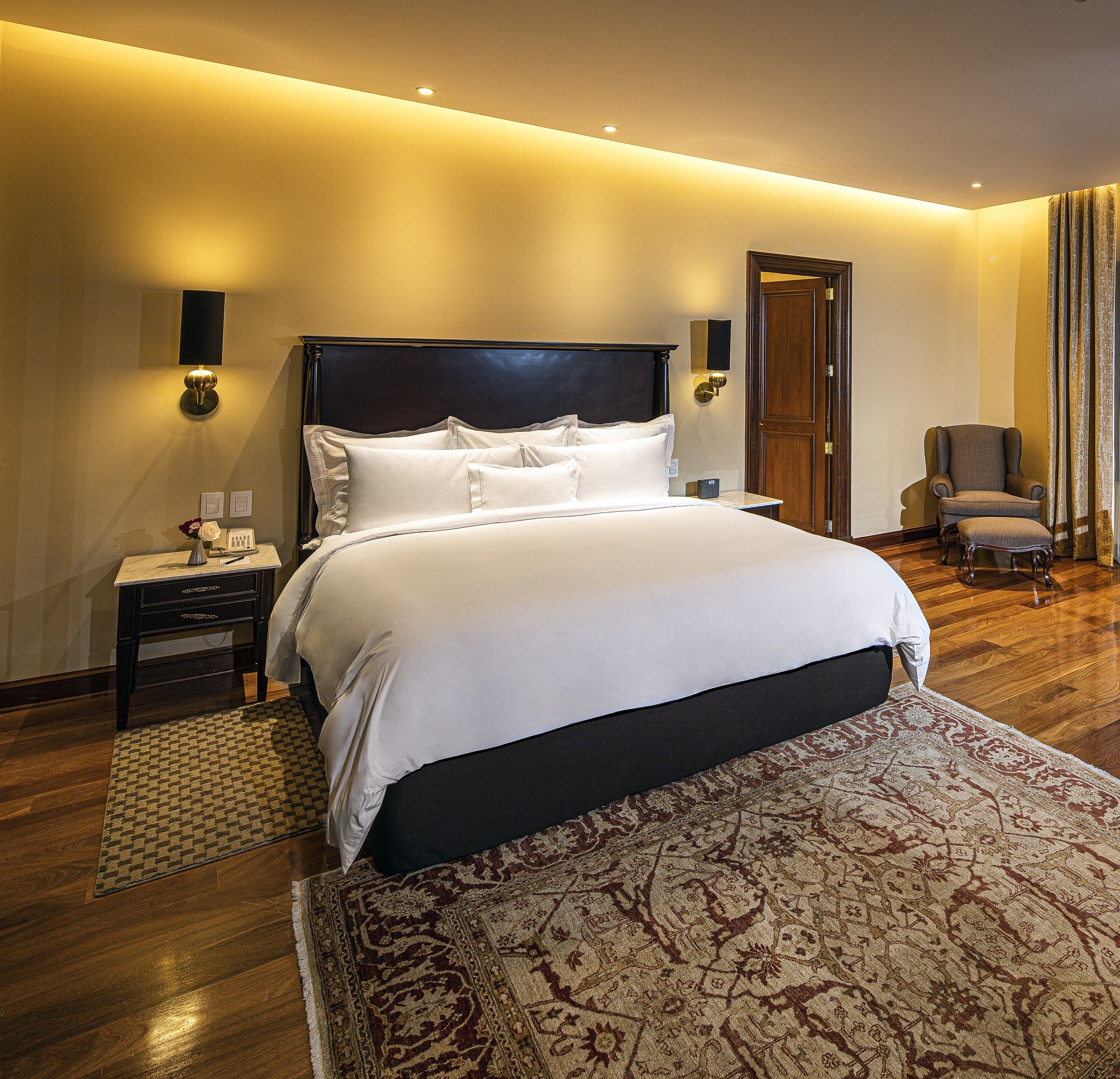 Country Club Suite Golf View Image